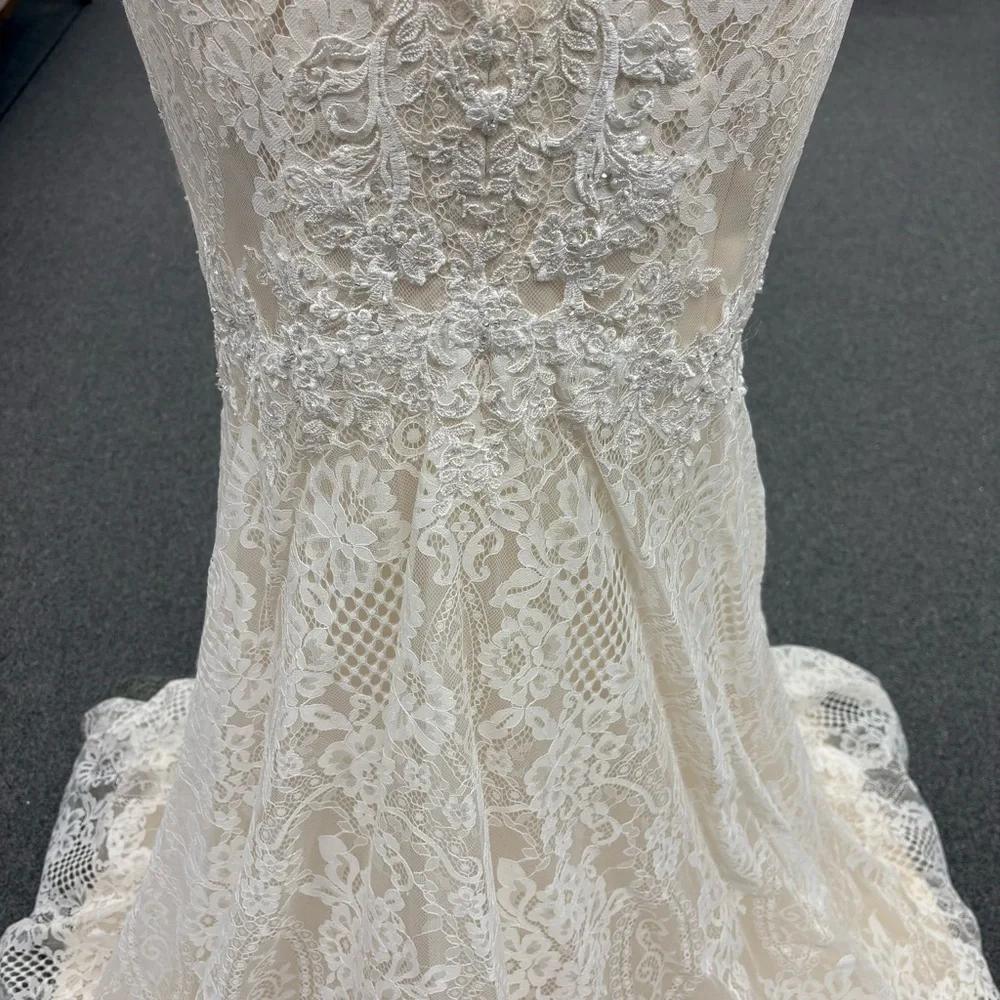 Maggie Sottero “IDA” Wedding Dress - Picture 9 of 12